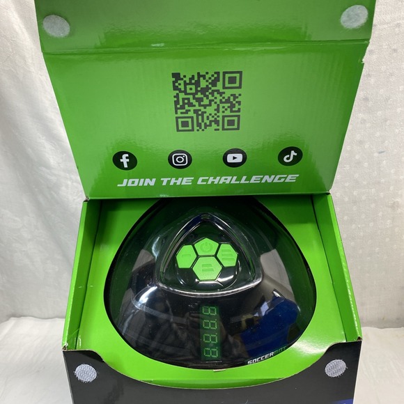 Soccer Bot Ultimate Indoor Soccer Game with Score Tracker and Speed Modes - Picture 3 of 10